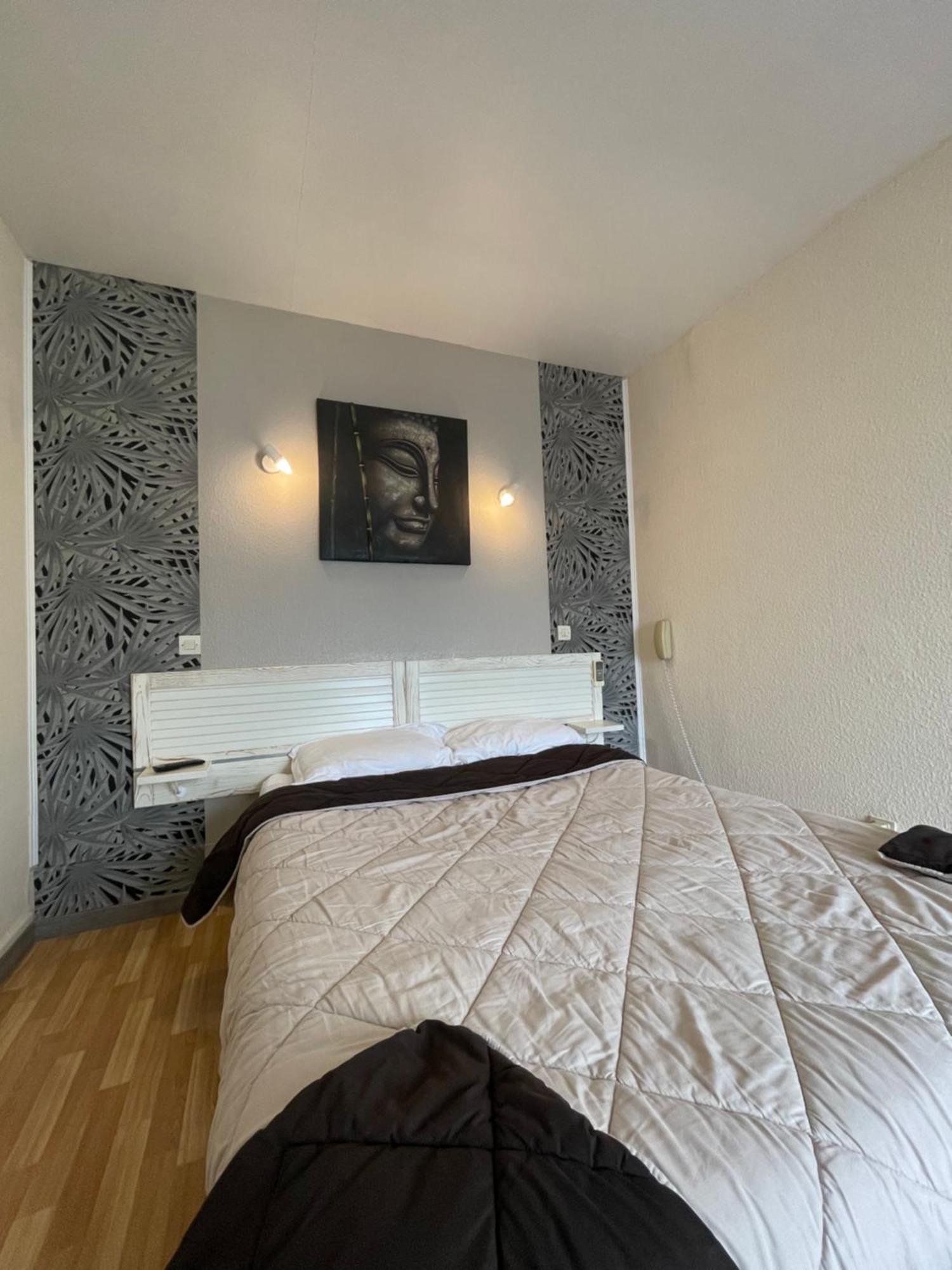 Hotel Auberge Des Charmilles Sainte-Soulle Номер фото